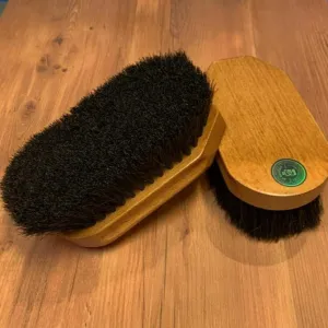Luxury Ringside Face Brush